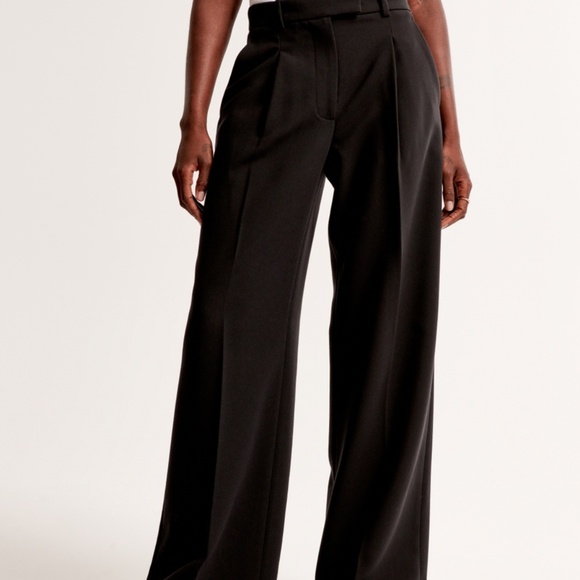 Abercrombie & Fitch Harper Tailored Ultra Wide Leg Pant - Picture 1 of 4